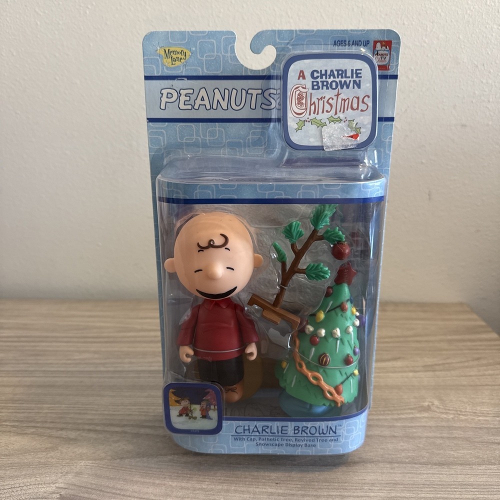 Memory Lane A Charlie Brown Christmas w/ Pathetic & Revived tree Snowscape Base